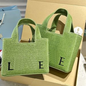 Eenvoudige designer handtassen voor dames Tote Strawtas Franse stijl Borse strandtas Mesh Woven Letter Leisure Shopping Bags Exquisite Riem geborduurd TE059 H4