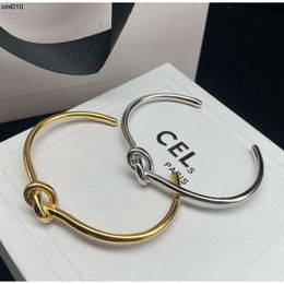 Simple Diseñador Golinete de brazalete de brazalete para mujeres Joyas de plata de oro Amantes de bodas de alta calidad Regalo 4SGP