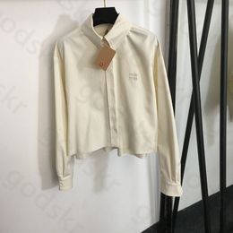 Camisa bordada sencilla para mujer, blusa de manga larga con botones de diseñador, camiseta de solapa de verano de lujo