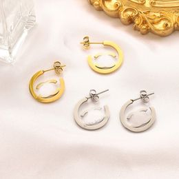 Simple Fashion Classic Letter Stud oorbellen Designer oorbellen Holle oorbellen Design 18k gouden en zilveren designer sieraden dagelijkse kleding meisjes trouwfeest