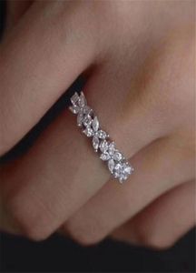 Eenvoudige mode -sieraden Handmade 925 Sterling Silver Marquise Cut White Topaz CZ Diamond Gemstones Women Wedding Bridal Ring Gift S2567114