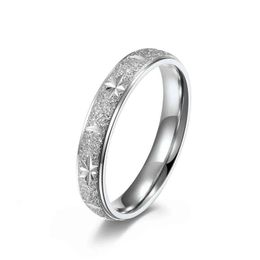 Eenvoudige frosted gesneden sterren en maan ring titanium staal voor vrouwen trendy tail ring rose goud / zilver kleur bruiloft band sieraden G1125