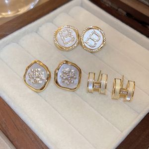 Eenvoudige hoogwaardige luxe oorbellen Desinger 18K vergulde stud lange bungelende parel kristal strass bruiloft sieraden accessoires cadeau