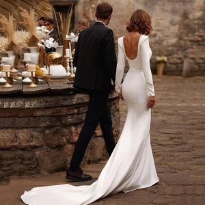 Simple Ivory Satin Trumpet Wedding Dress 2022 Long Sleeves Square Neck Low Back Court Train Bridal Gowns Slim Fit Reception Engage1799