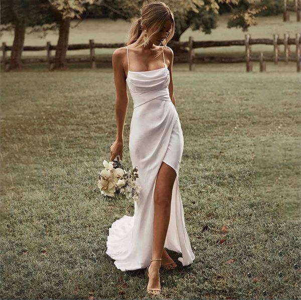 Robe de mariée blanche simple Spaghetti Spaghetti High Slit Satin Backless Plain Bridal Sweep Train Vestido de Novia