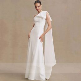 Robe de mariée simple sans manches à une épaule avec grand nœud A-ligne balayage train dos nu satin doux robes de mariée formelles robes de novia