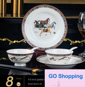 Eenvoudig Oosters Paard Servies Kom en Borden Set Keramiek Huishoudelijk Licht Luxe Gerechten en Kommen van Bone China Eetstokjes Cadeau Europese Stijl Kom