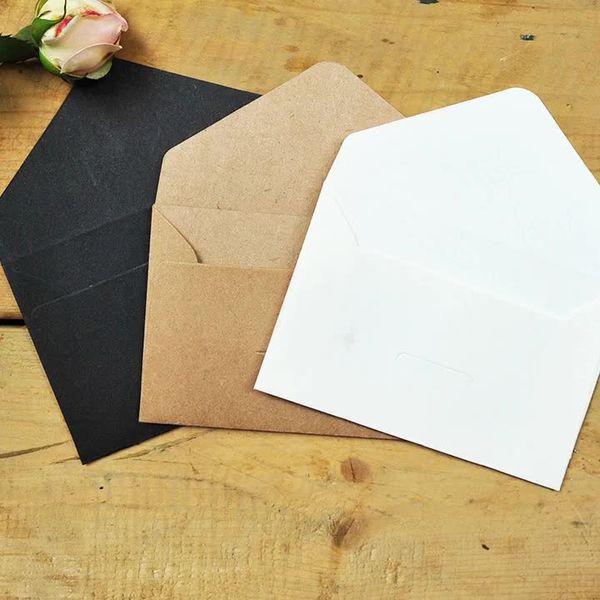 Produits en papier simples Enveloppes kraft blanches et noires Enveloppes mignonnes Petits cadeaux Porte-cartes Enveloppe 122179