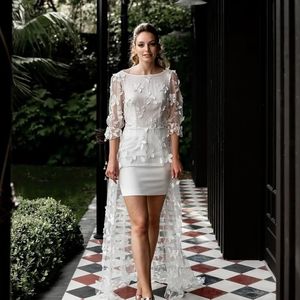 Eenvoudige korte trouwjurk met trein 3D -bloemen kant -appliques Backless Floor Lengte Drie kwart bruidsjurk voor vrouwen Vestidos de novia
