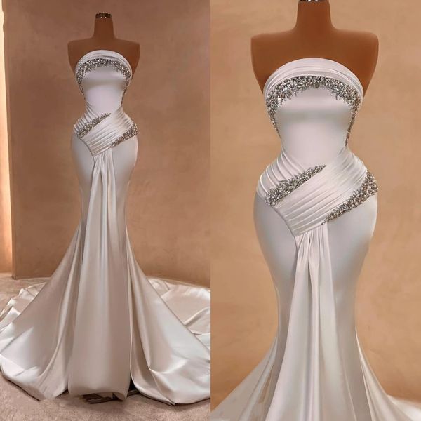 Robe de mariée sirène sans bretelles, Simple, en cristal de perles, sans manches, en Satin perlé, sur mesure, grande taille