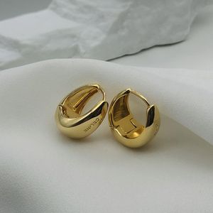 Eenvoudige stud designer oorbellen Stud Classic Round Earring Dames Rose Stud Flanel Gold Golde Jewelry Fashion Accessories Dagelijkse slijtage