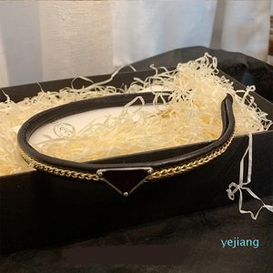 Eenvoudige stijl ontwerper omgekeerde driehoek dunne hoofdbanden haarbanden voor meisje merk elastische brief hoofdband hoofd wrap haaraccessoire