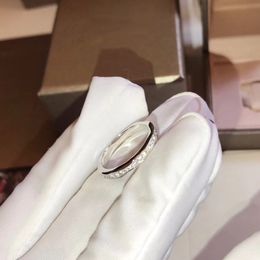 Eenvoudige stijl designer ring voor vrouw diamant hoogste tegenkwaliteit Sterling Zilver Verguld 18K officiële reproducties Europese maat met doos 045