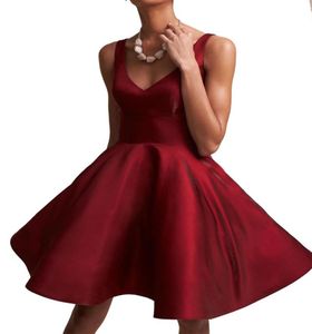 Satin de style simple Vneck Homecoming Robes sans manches aline mini longueur de genou 2018 Robe de bal Short Cocktail Club Party Porte8260681