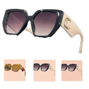 Eenvoudige zonnebrillen voor vrouwen Designer Vintage Black Full Frame Luxury zonnebril Dames Lunette de Soleil Sun Glazen DRIVAS ACCESSOCKOETS FA0125 B4