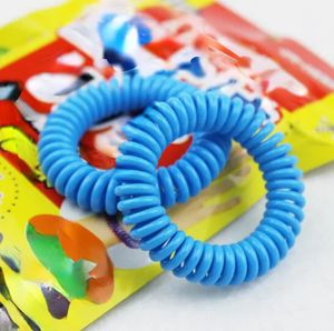 Bracelets de bande anti-moustiques simples et super sympas Bracelet pour bébé naturel pur anti-moustique avec emballage de vente au détail couleurs mélangées