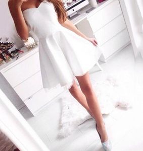 Simple Sweetheart Mini Party -jurken Sexy Short Homecoming -jurken 2018 Kort graad prom -jurk Vestido de Festa Curto Cocktail Par6550524