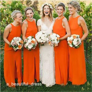 Simple Western Country Orange Chiffon Lange Bruidsmeisjes Jurken Eenvoudige mouwloze bruiloft gastenjurken met front spleet