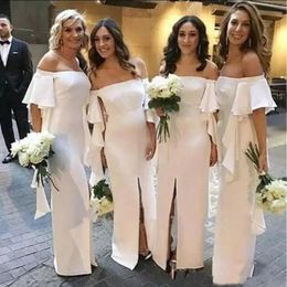 Simple White Satin Side Split Bridesmeisje Jurken Sexy Mouwloze Vloerlengte Maid of Honour Town Wedding Guest Dress Plus Size met Big Bownot