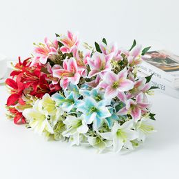 Guide de mariage en gros de lys simulé à 7 têtes, arrangement floral, décoration de la maison, accessoires de photographie de fleurs artificielles, fleur en soie