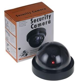 Cámara de simulación Videovigilancia de seguridad simulada Falsa cámara domo LED Ir Generador de señal Suministros de seguridad de Santa DHW4098150