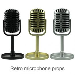 Simulatie Classic Retro Dynamic Vocal Microfoon Model MIC Universal Stand Prop voor Live Performance Studio Record