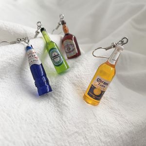 Simulatie mini bierfles bengelen oorbellen dames mode creatief drink sieraden grappige zomervakantie cadeau groothandel