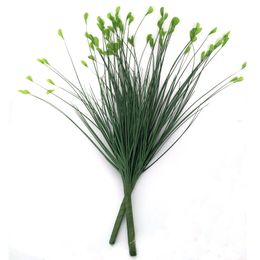 Simulatie van lente bladeren gras planten plant muur accessoires ontwerp bloemen site lay-out rekwisieten