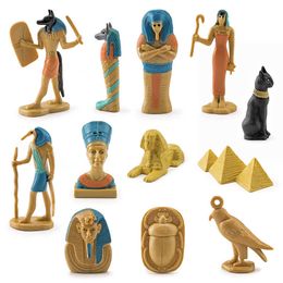 Simulatie Pyramide Actie Figuur Ancient Egypte Mummy Models Space Station Figurines Educatief Cognition Toys voor kinderen kinderen