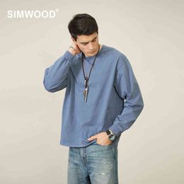 SIMWOOD 2022 Otoño Invierno nuevo oscuro lavado Vintage camisetas de manga larga hombres 100% algodón estilo suelto bordado Tops T220808