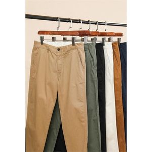 Été Automne Coupe régulière Pantalon droit Hommes 100% coton Sergé Pantalon de lavage enzymatique Chino classique SJ170995 201128