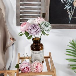 Enkele kop kleine thee -roos simulatie bloem rozenfabrikant, woningdecoratie, bruiloft houdende bloemen, kunstmatige bloemwandbloemarrangement accessoires