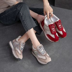 Single New Style Shanghai automne / hiver jiegong Front Sports Lacet Up Colored Bright Diamond Trendy Top Layer Cowhide Casual Womens Chaussures 15 818 569