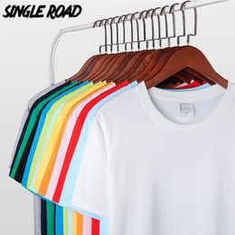 Single Road 15 Kleuren 200GSM Hoge Kwaliteit Mans T-shirt Mannen Blank Zomer Casual Effen Effen T-shirt 100% Katoenen T-shirt mannelijke 240223