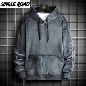 Single Road Mens Velvet Hoodies Winter Warm Vintage Sweatshirt Mannelijke Japanse Streetwear Fleece Hoodie Sweatshirts 211230