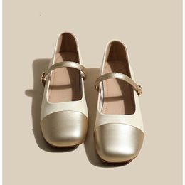 Robe d'été pour femmes à chaussures simples avec petites chaussures en cuir Nouvelles chaussures décontractées en or