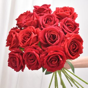 Un solo tallo de franela rosa realista rosas artificiales flores decorativas para el día de San Valentín boda despedida de soltera hogar jardín T9I001746