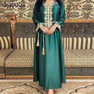 Siskakia Satén Maxi Vestido para Mujer Elegante Bordado Étnico Dorado Jalabiya Musulmán Dubai Árabe Marroquí Kaftan Túnica Verde 210730