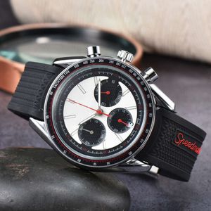 Montre pour hommes Oujia à six aiguilles avec bracelet en acier de haute qualité et synchronisation à quartz