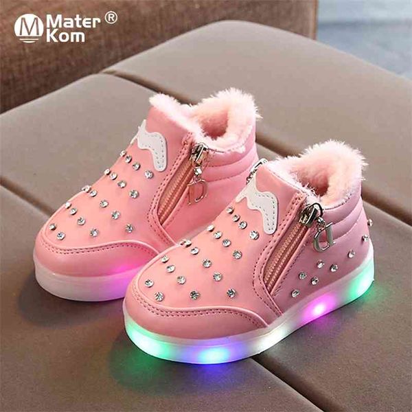 Taille 21-30 Chaussures bébé enfant en bas âge avec lumières Enfants Led Baskets lumineuses résistantes à l'usure Filles Baskets lumineuses avec antidérapant 210329