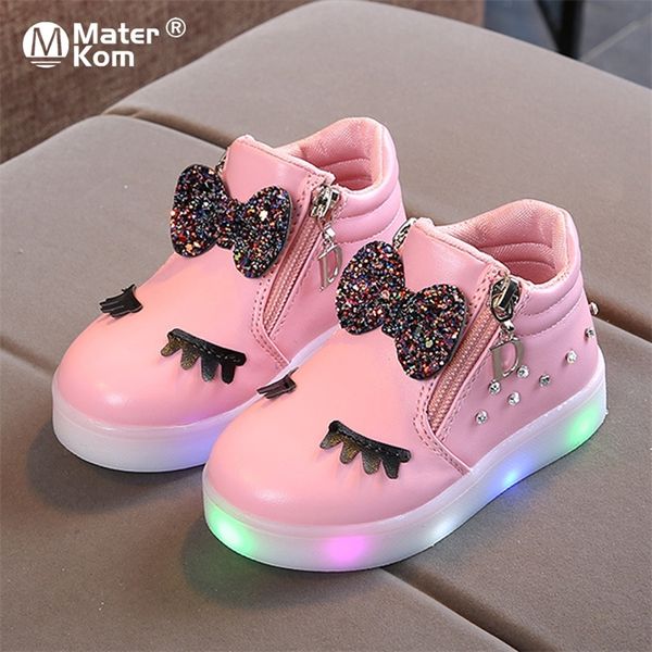 Taille 21-30 Enfants Glowing Sneakers Kid Princess Bow pour les filles LED Chaussures mignon bébé Sneakers avec des chaussures légères Krasovki Luminous LJ201027