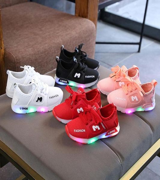 Taille 2130 bébé clignotant lumières baskets enfant en bas âge petit enfant LED baskets chaussures lumineuses garçons filles Sport chaussures de course LJ42436634515000