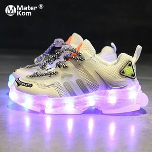 Tamaño 25-35 Niños Carga USB Zapatos casuales brillantes Niños Transpirable LED Light Up Zapatillas de deporte Unisex Zapatillas luminosas para niñas 210308