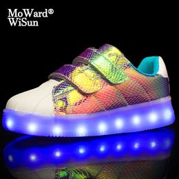 Taille 25-37 Chaussures lumineuses pour enfants avec semelle éclairée Baskets pour enfants avec lumières LED Baskets lumineuses chargées USB pour garçons filles 201112