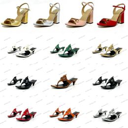 Maat 35-44 Zomer Vrouwen Men Sandaal Beach Designer Dress Schoenen 100% Leather Horse Buckle Kitten Heels Lady Thong Sandalen Cowhide Work Damesschoenen Flops