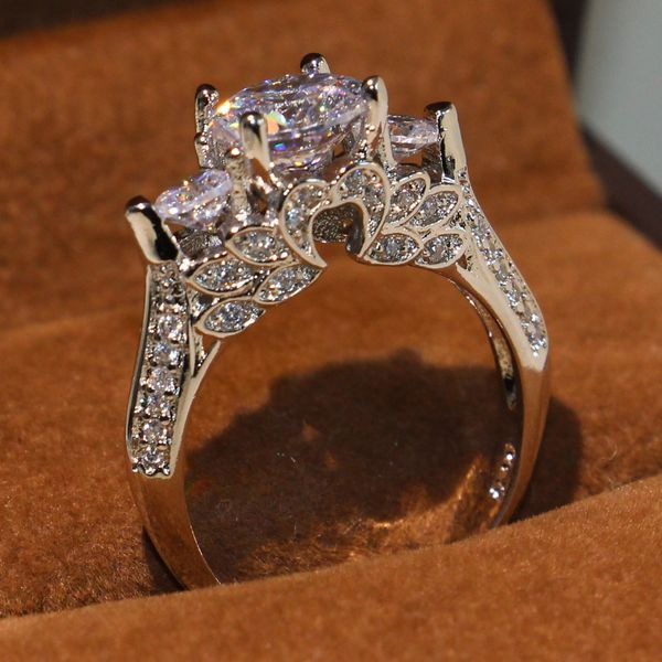 Tamaño 5-10 joyería de moda brillante 925 Plata de Ley tres piedras corte redondo topacio blanco CZ diamante fiesta mujeres anillo de boda regalo
