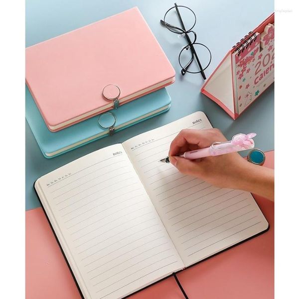 Taille Magnétique Lock Notebook 100 feuilles rose noir Couleur de couleur bleu Couverture en cuir notes Journal Diary Office School Étudiant A6125