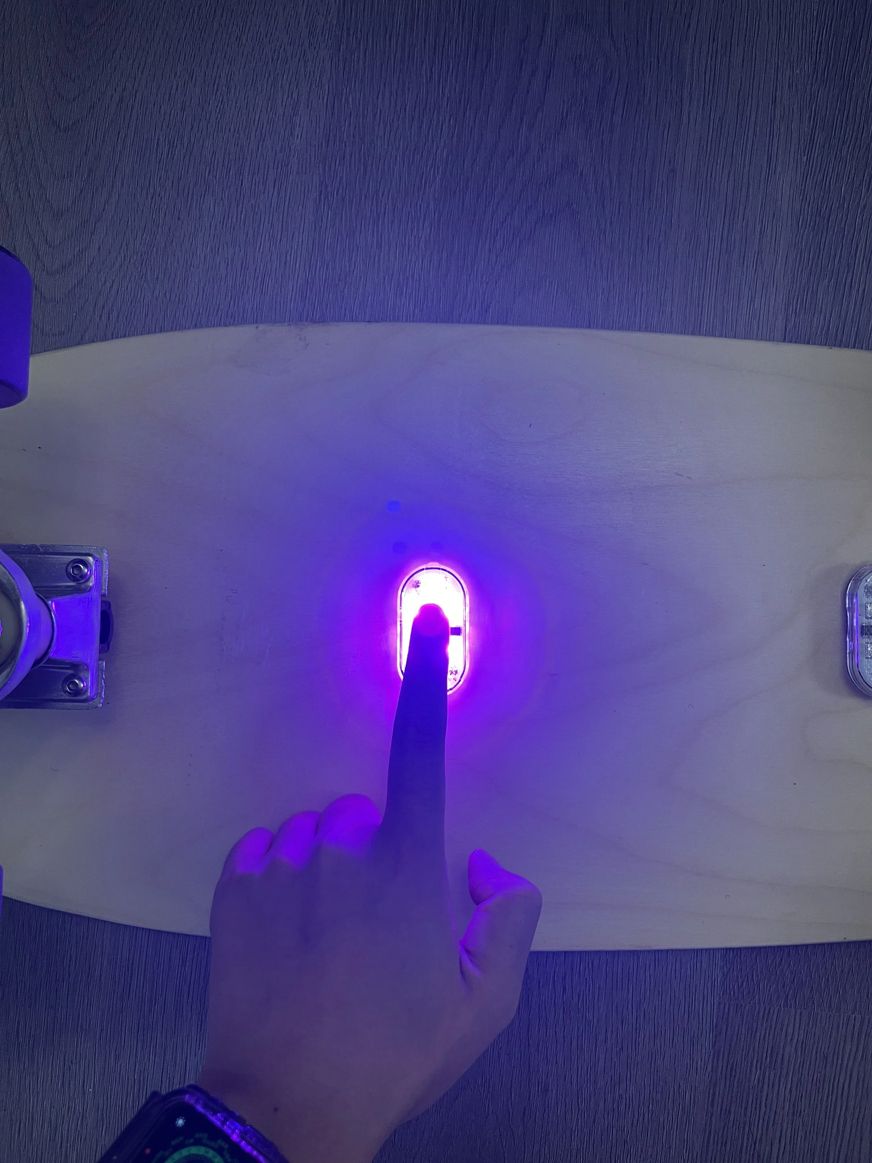 لوح التزلج Flash Touch LED LED Longboard Night ملحق USB القابل لإعادة الشحن