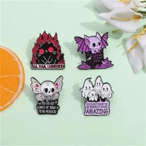 Skeleton Bat Perifere pinnen Aangepaste borstpinnen Flip Neck Badge Interessante sieraden Cadeaus voor kinderen en vrienden