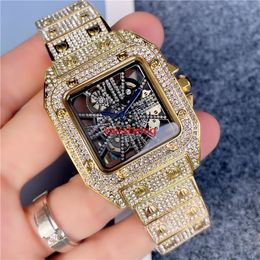 Horloges met skelet-diamanten wijzerplaat Het nieuwste hiphophorloge voor heren in zilveren kast Iced Out grote diamanten rand Horloge met quartz uurwerk Glanzend goed 147